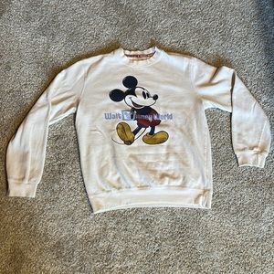 💌 Disney Crewneck